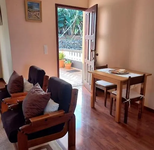 Casa Afonso A Getaway * ארקו דה קלחטה